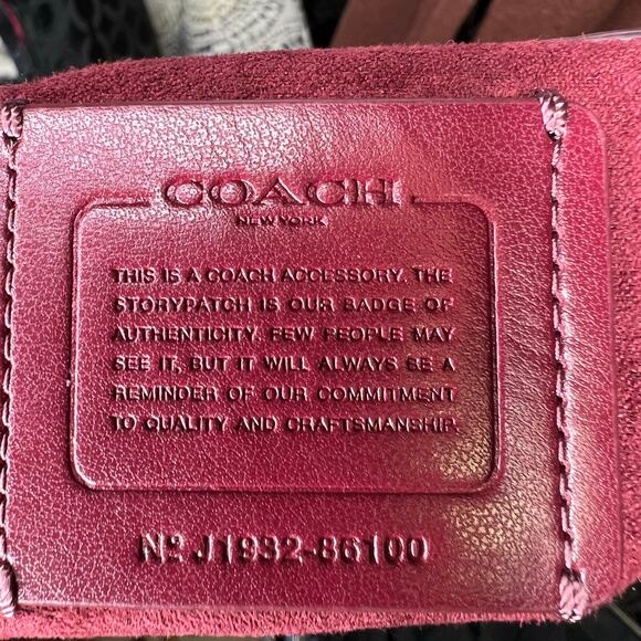 Like New Coach Red Horse Carriage Varsity Stripe Large Zip Wristlet Pouch - Picture 6 of 10